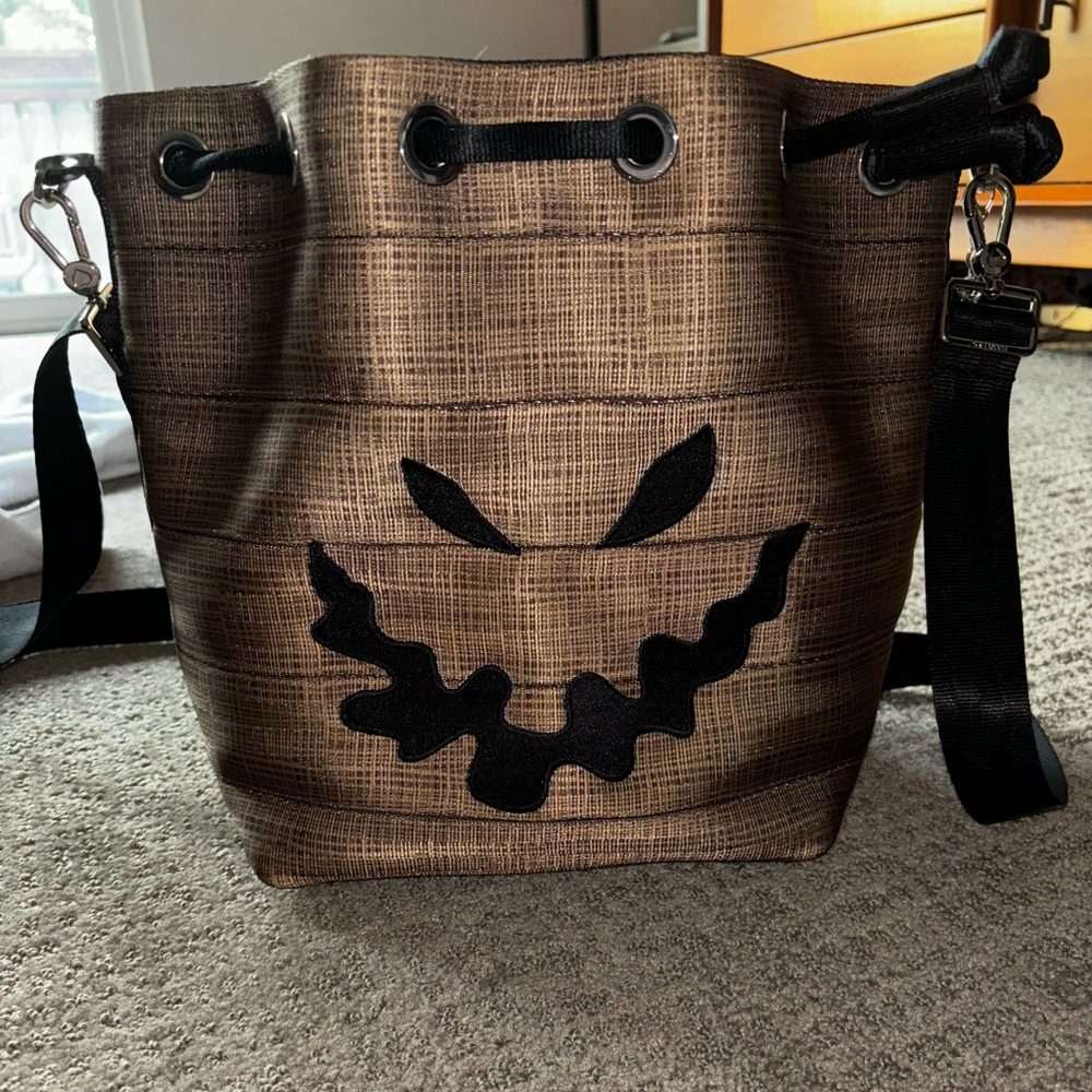 Harvey’s Oogie Boogie 25th Anniversary Edition park hopper
